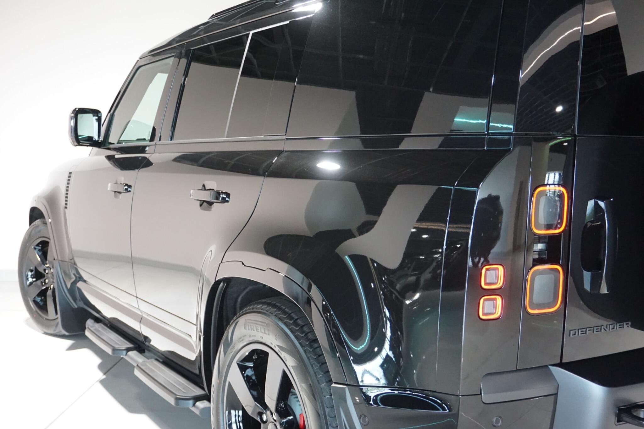 Land Rover Defender 110 3.0 D350 MHEV X-Dynamic HSE Hard Top SUV 5dr Diesel Auto 4WD MWB Euro 6 (s/s) (350 ps)